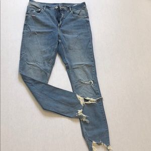 Distressed jeans H&M size 33
